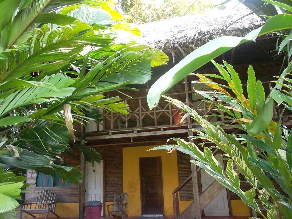 Hotel Salvador Gaviota Lívingston Εξωτερικό φωτογραφία